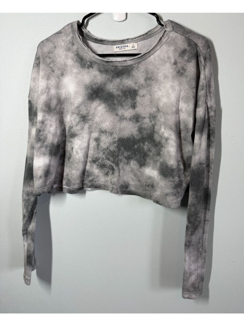 Arizona Womens Small Gray Tie Dye Crop Top Long Sleeve Casual Trendy Tee Raw Hem